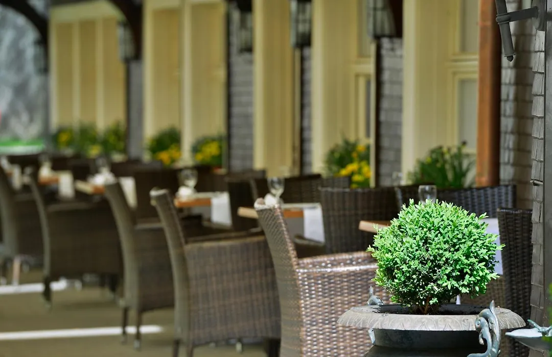 Parkhotel Adler-1